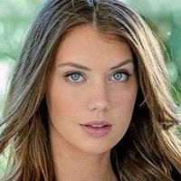 Elena Koshka's profile picture